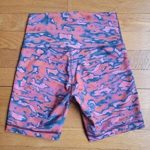 Lululemon Wunder Train HR Shorts Chroma Clash Multi 6"